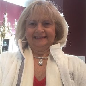 Meet your Posher, Annie